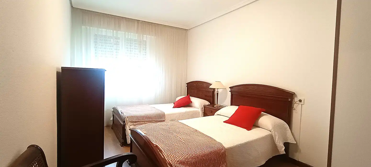Bedroom of Flat for rent in Burlada / Burlata  with Heating, Parquet flooring and Terrace