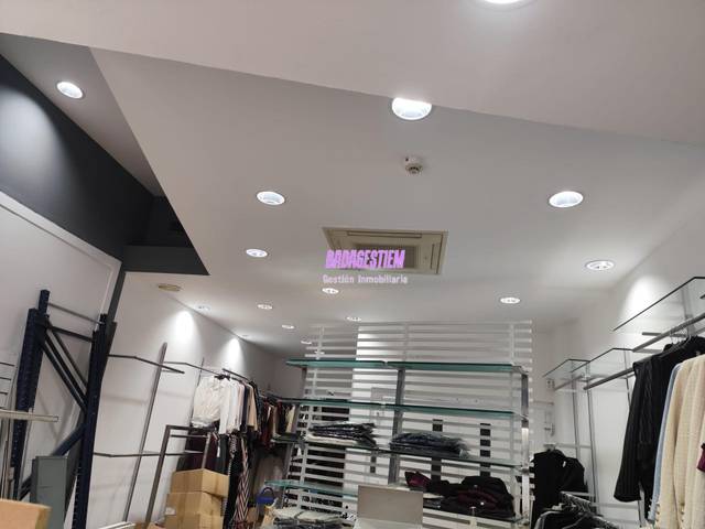 Local comercial en Alquiler en Montigalà