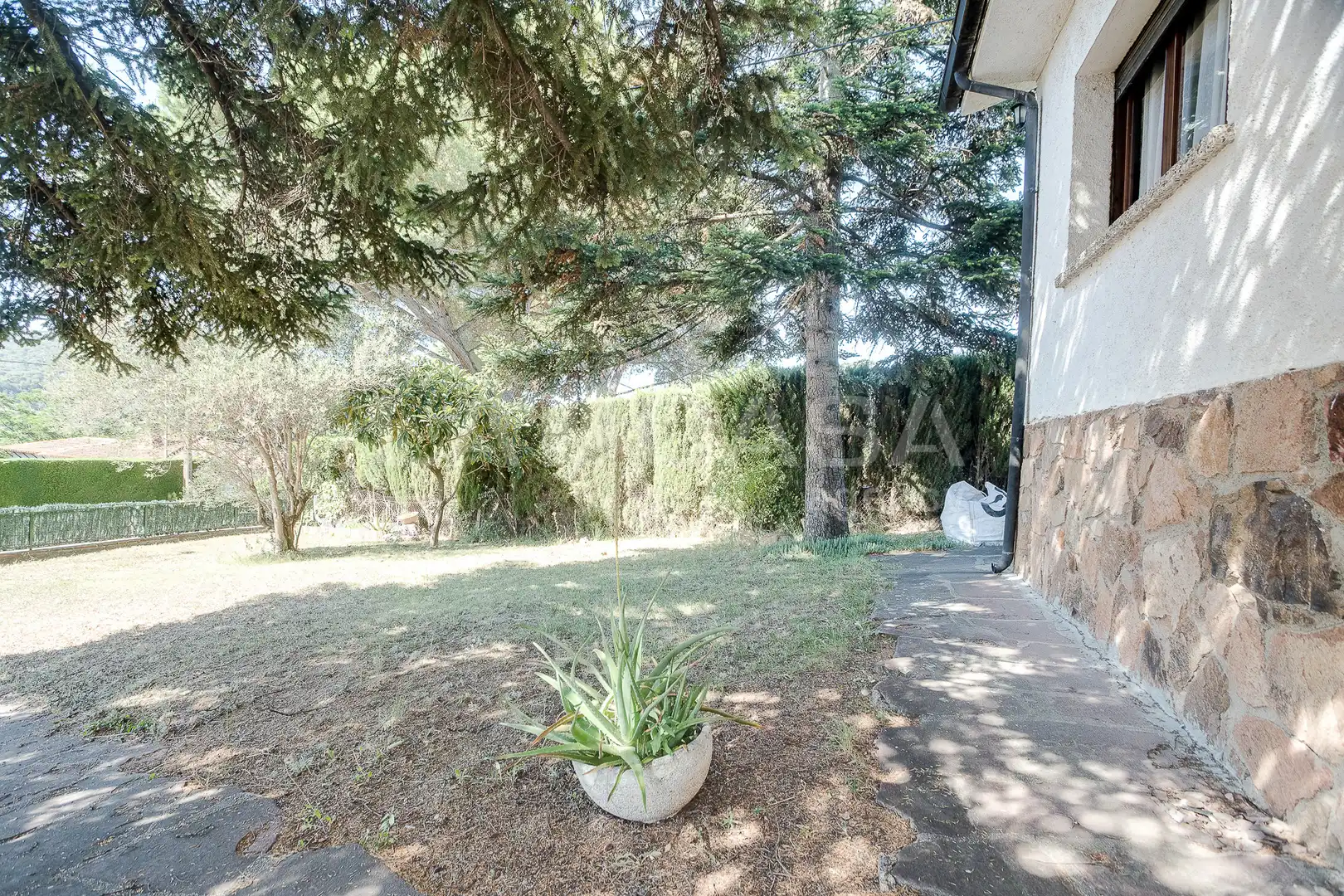 Jardí de Casa o xalet en venda en Llinars del Vallès amb Jardí privat, Forn i Internet