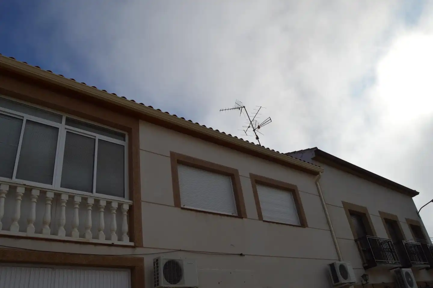 Vista exterior de Casa o xalet en venda en Torrubia del Campo amb Calefacció, Traster i Moblat