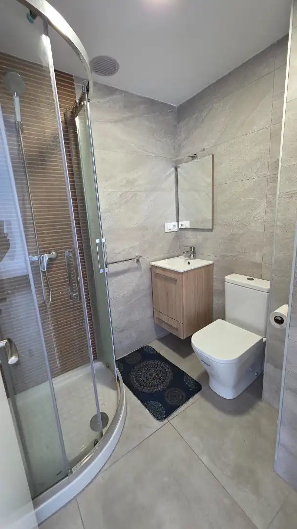 Baño de Apartamento en venta en El Puerto de Santa María con Jardín privado, Terraza y Piscina comunitaria