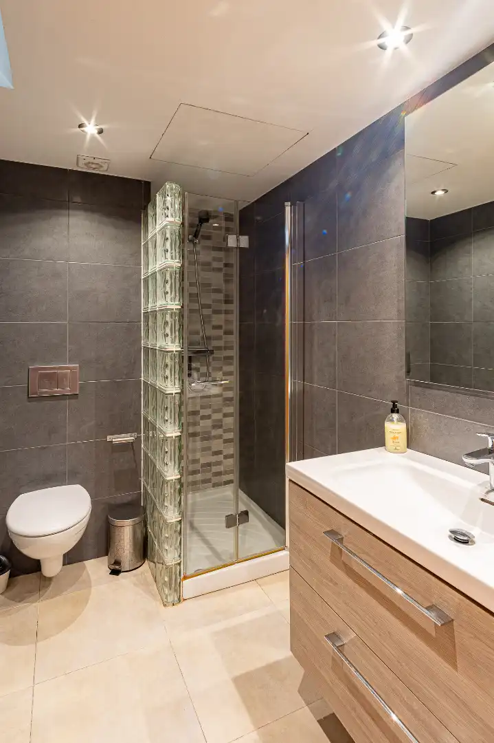 Badezimmer von Wohnung zum Verkauf in Llançà mit Klimaanlage, Heizung und Terrasse