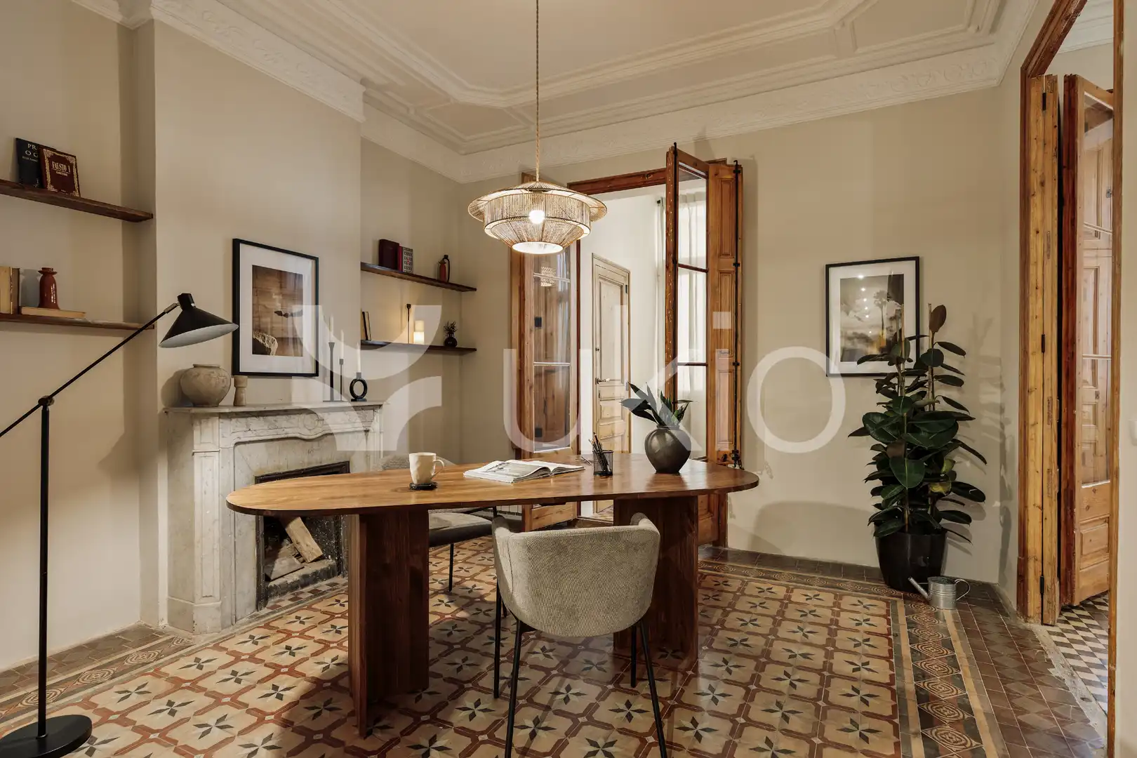 Comedor de Apartamento de alquiler en Barcelona con Aire acondicionado, Calefacción y Amueblado