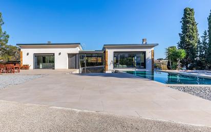 Vista exterior de Casa o xalet en venda en Tiana amb Aire condicionat, Calefacció i Terrassa