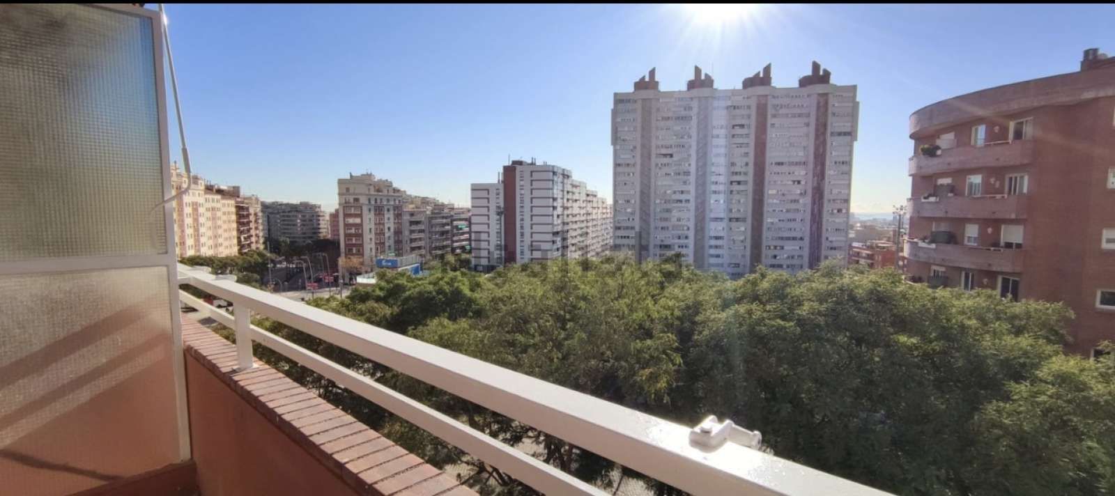 Vista exterior de Apartament per a compartir en  Barcelona Capital amb Aire condicionat, Calefacció i Terrassa