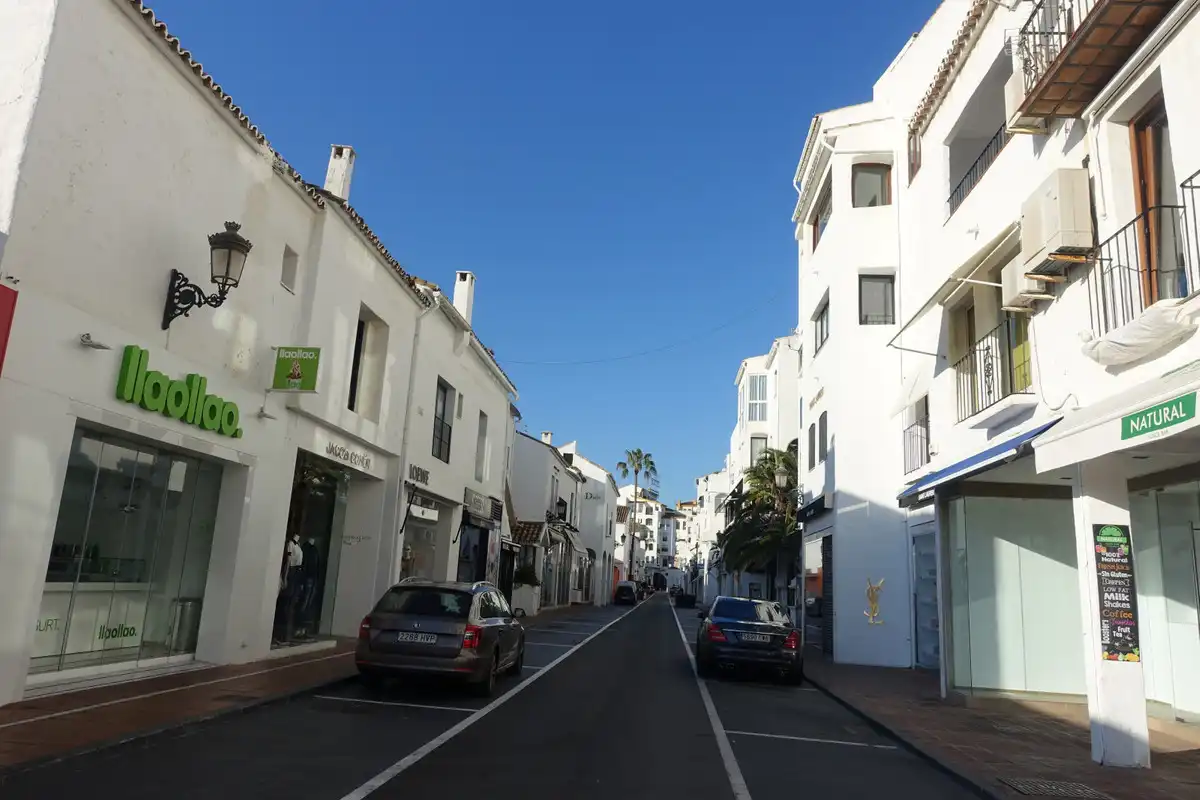 Außenansicht von Geschaftsraum zum Verkauf in Marbella
