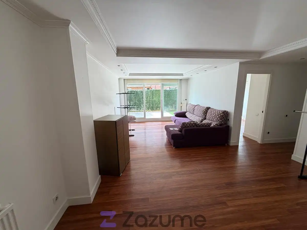 Living room of Flat for rent in Castro-Urdiales  with Heating, Private garden and Terrace