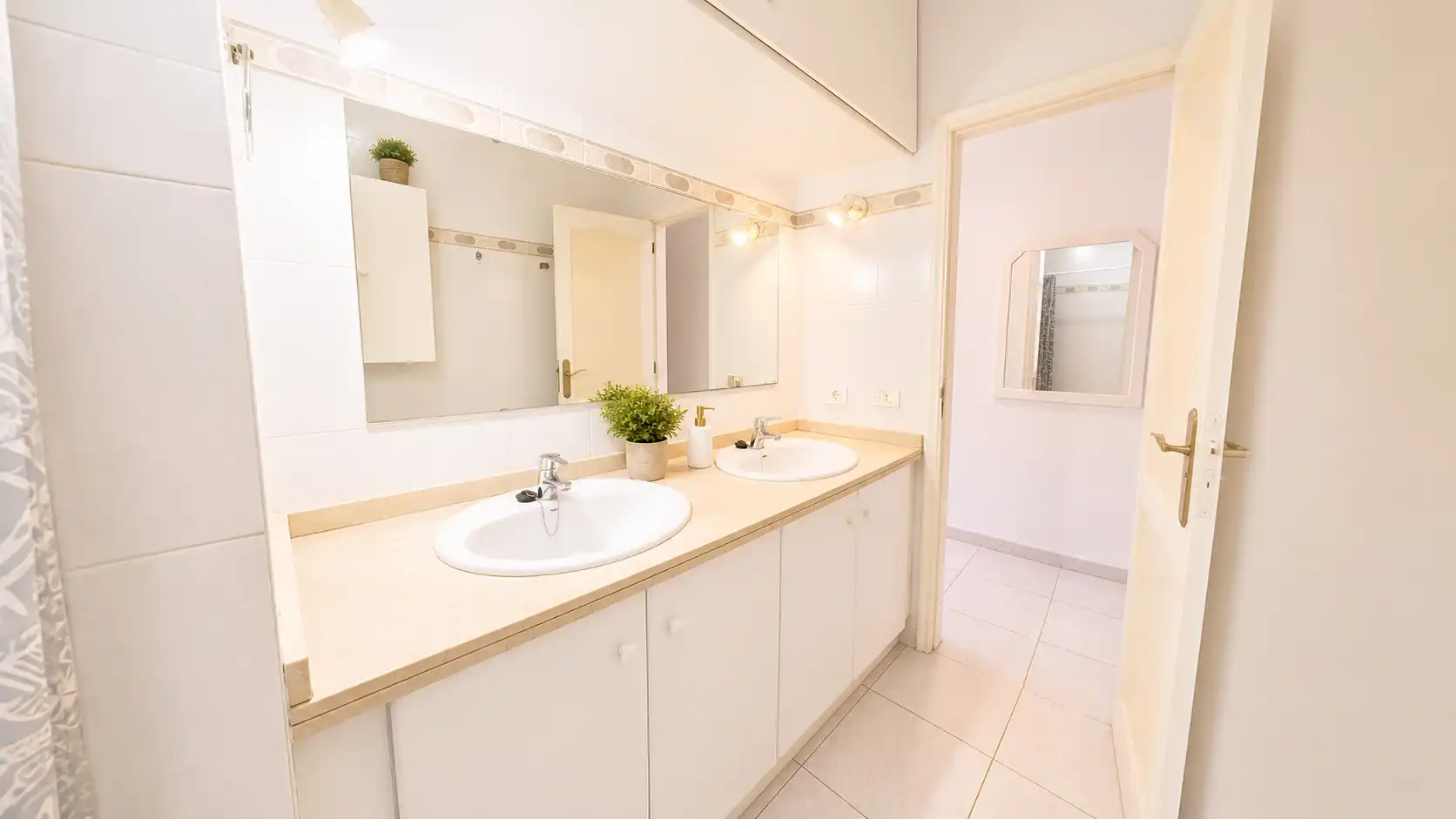 Bany de Apartament en venda en Adeje amb Terrassa, Moblat i Forn
