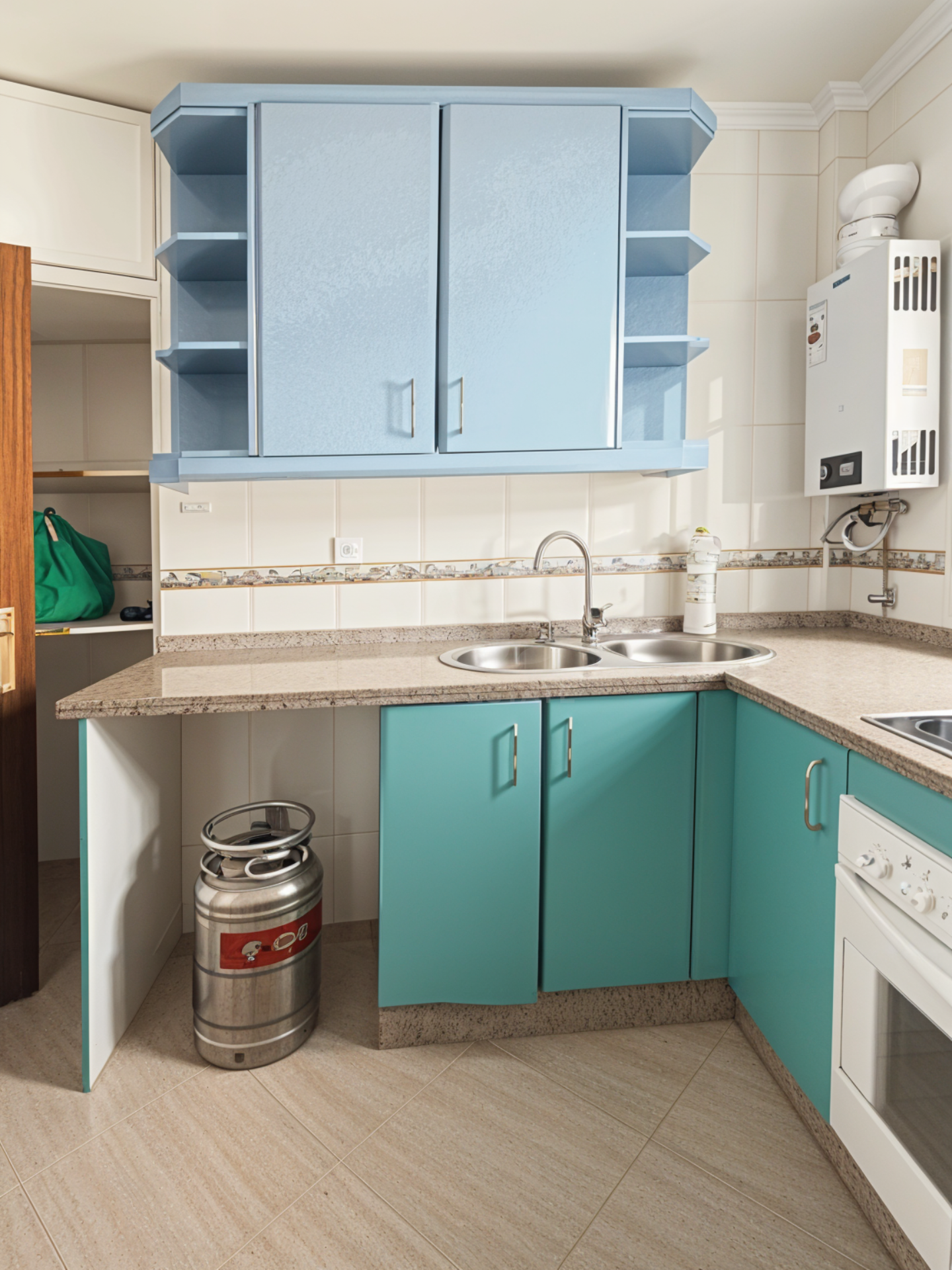 Cuina de Pis en venda en  Sevilla Capital amb Calefacció