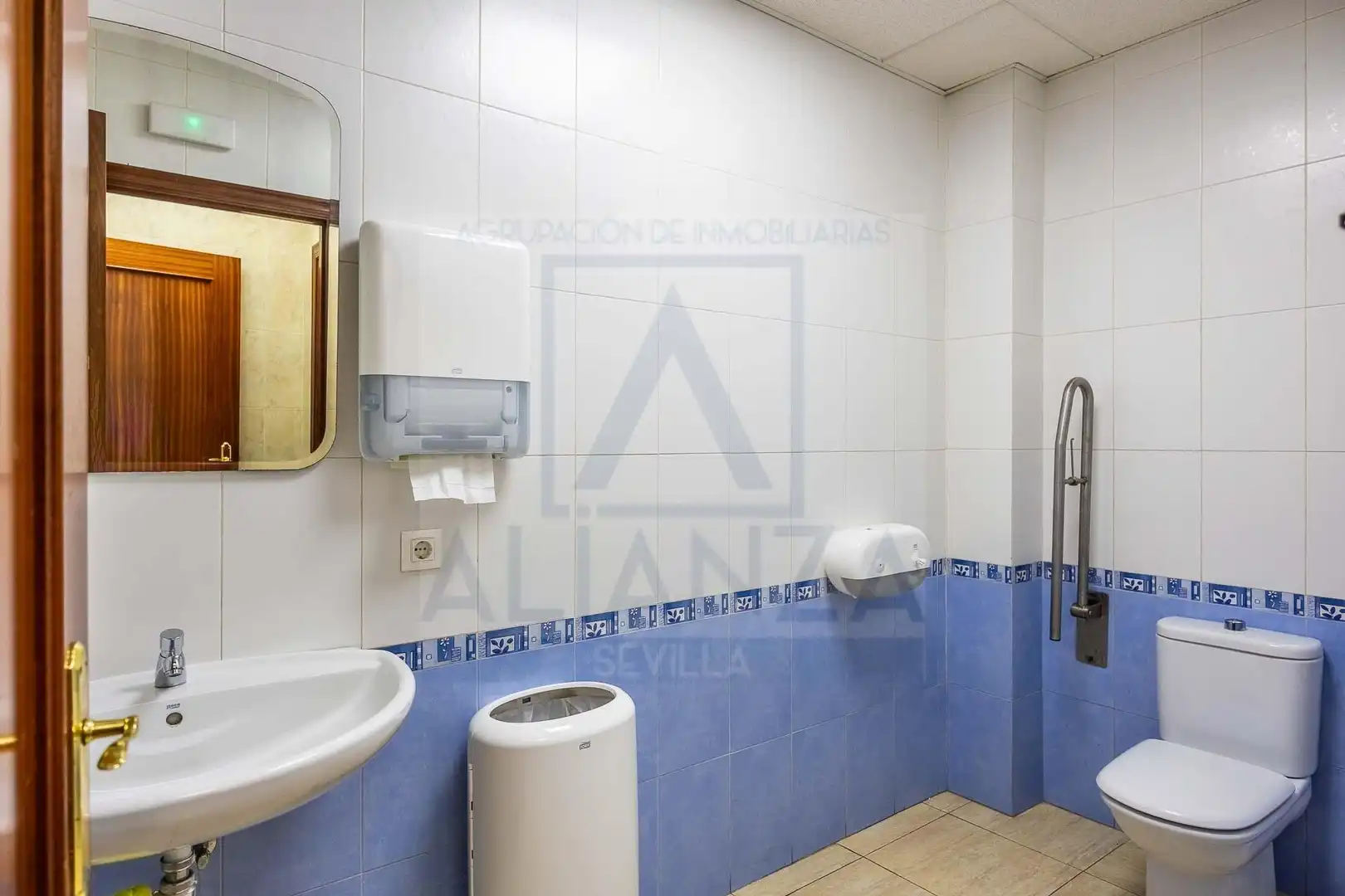 Baño de Edificio en venta en Camas