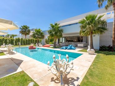 Xalet amb piscina en venda a La Cala Golf - Lagar Martell