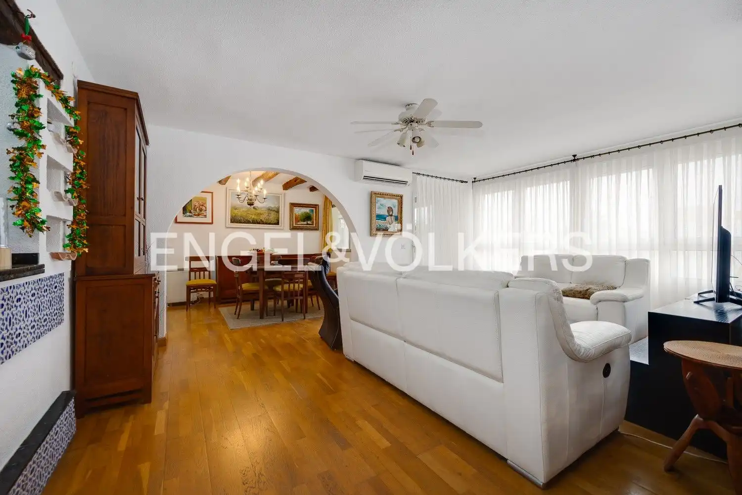 Living room of Flat for sale in Torrevieja  with Air Conditioner, Heating and Private garden
