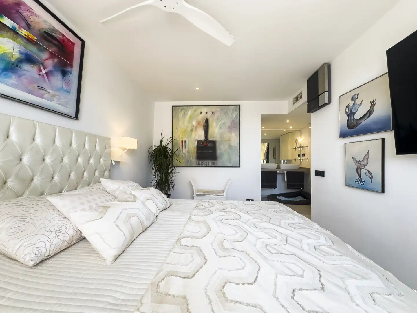 Habitación de Ático en venta en Estepona con Calefacción, Terraza y Trastero