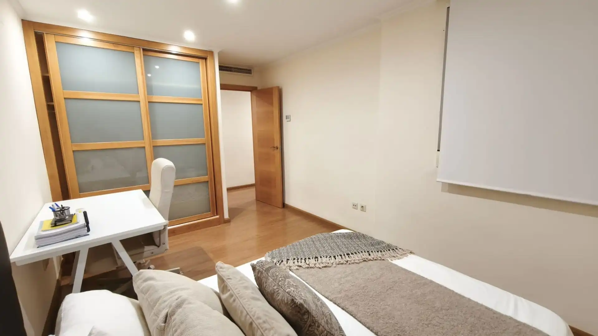 Habitación de Apartamento en venta en Pueblo - Urbanizaciones