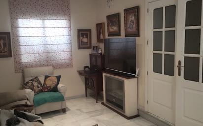 Living room of Single-family semi-detached for sale in Castilleja de la Cuesta  with Air Conditioner and Heating