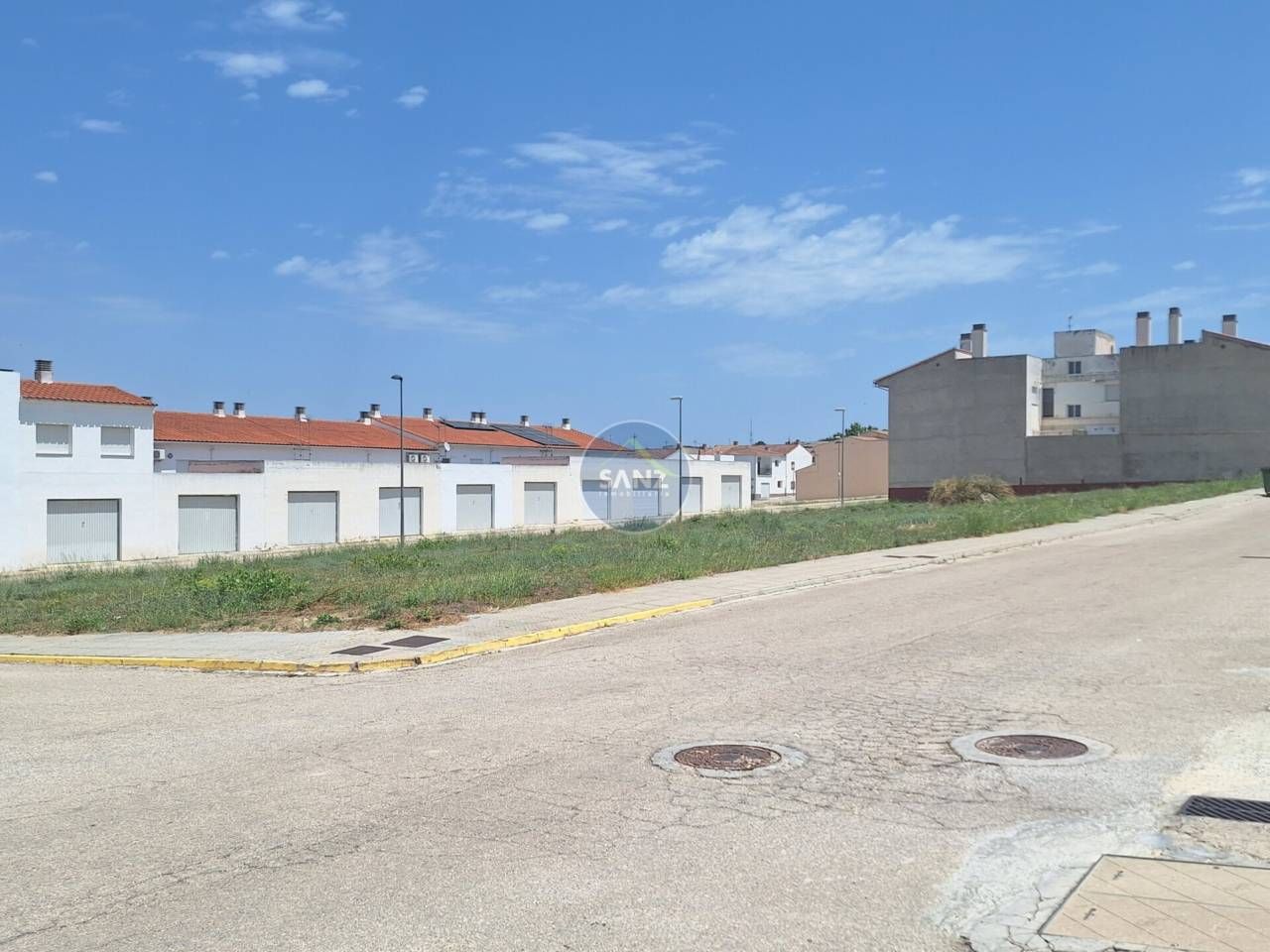 Industrial land for sale in Montaverner