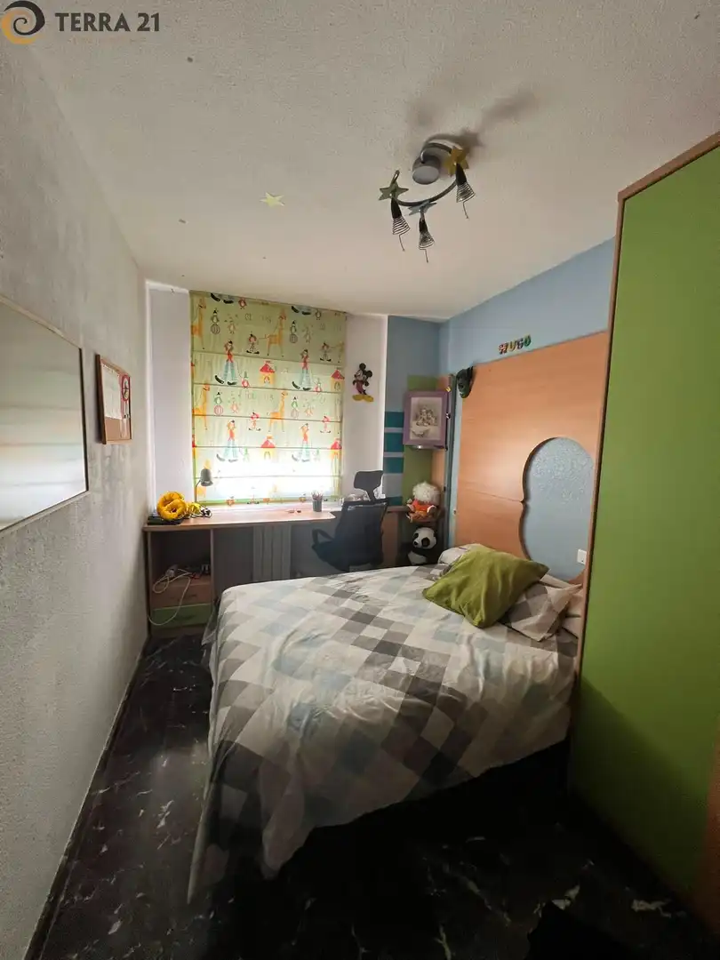 Dormitori de Pis en venda en El Valle - Universidad