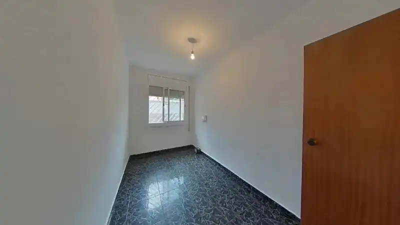 Bedroom of Flat for sale in Sant Vicenç Dels Horts