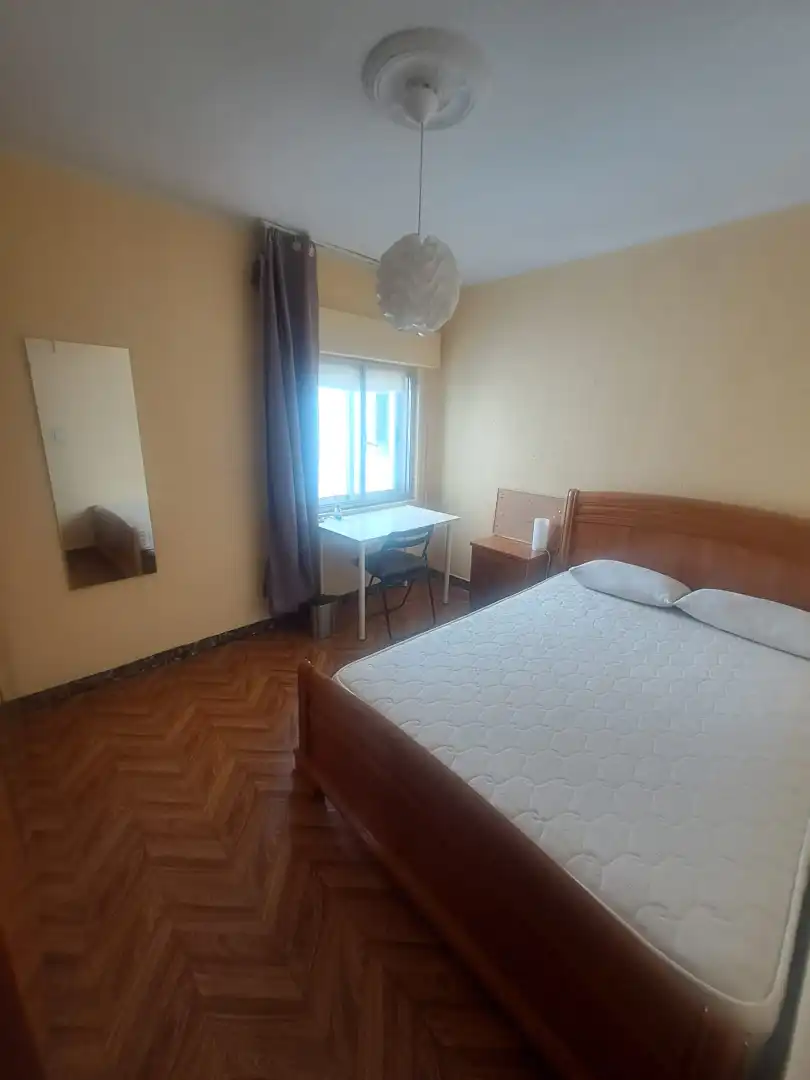 Flat with terrace to rent in Avenida de Portugal 26, imagen 3