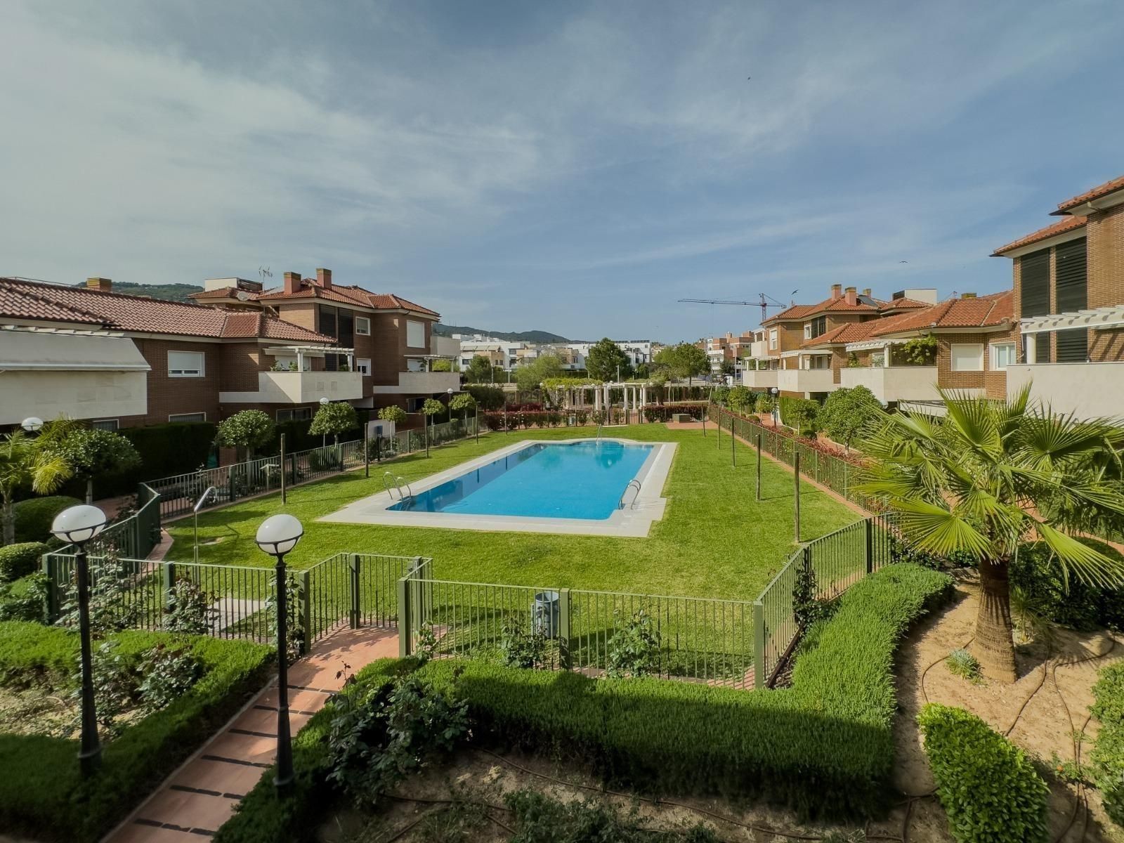 Piscina de Piso de alquiler en  Córdoba Capital con Aire acondicionado, Calefacción y Terraza