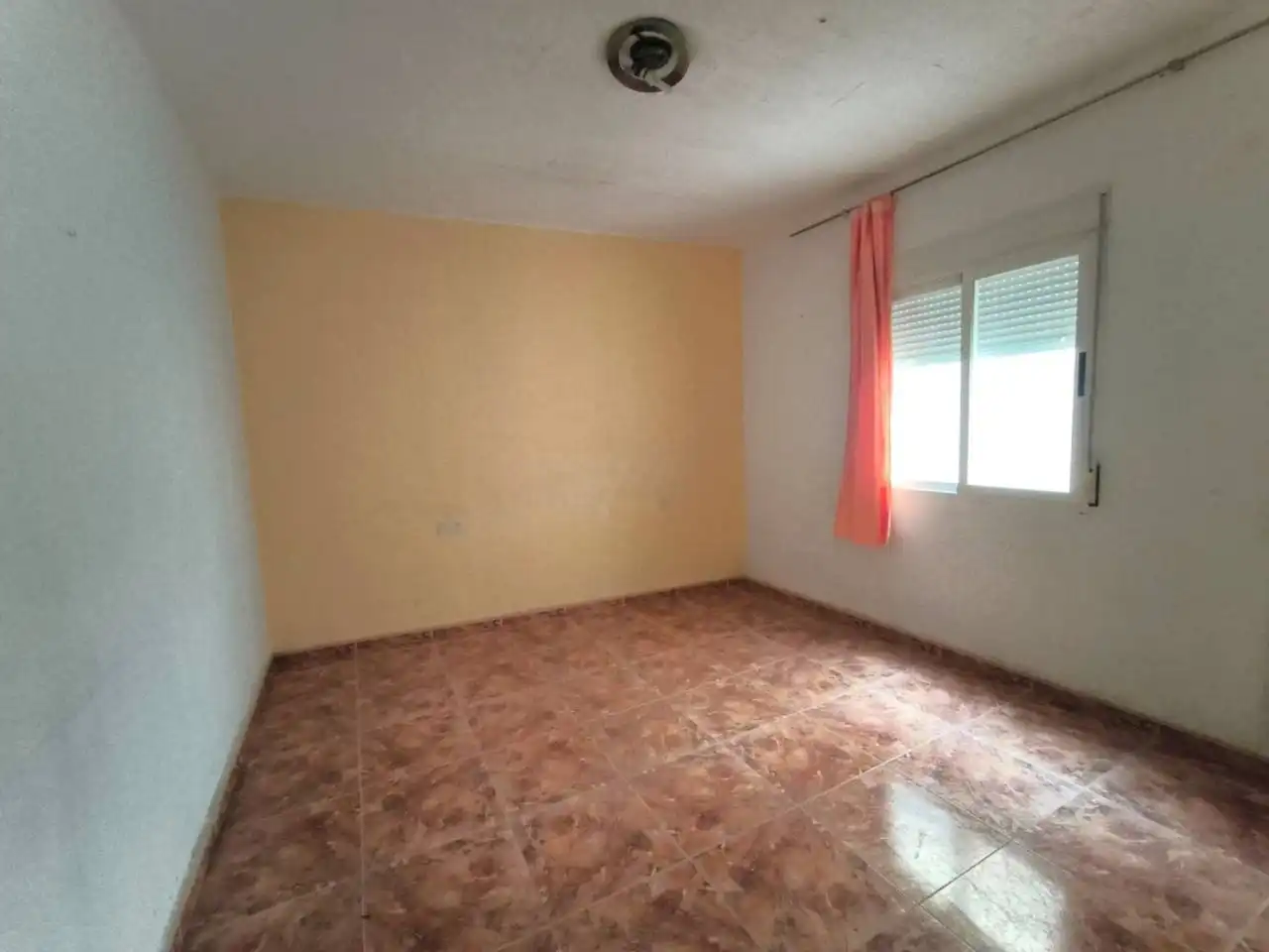Habitación de Piso en venta en Albacete con Balcón