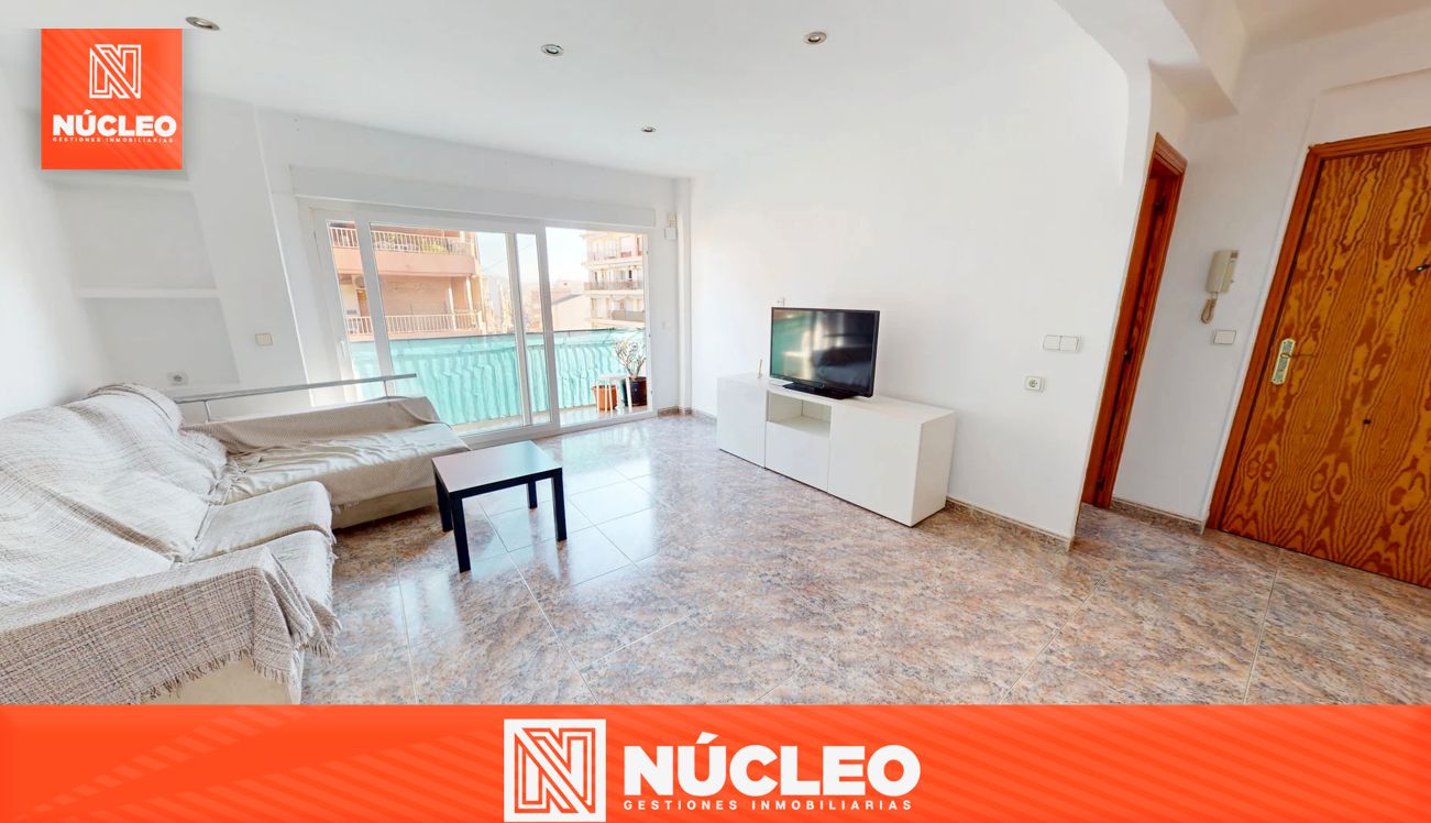 Vista exterior de Piso en venta en El Campello con Terraza, Amueblado y Balcón