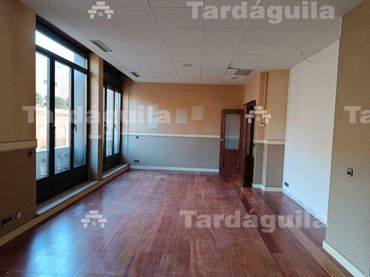 Oficina amb ascensor de lloguer a Centro