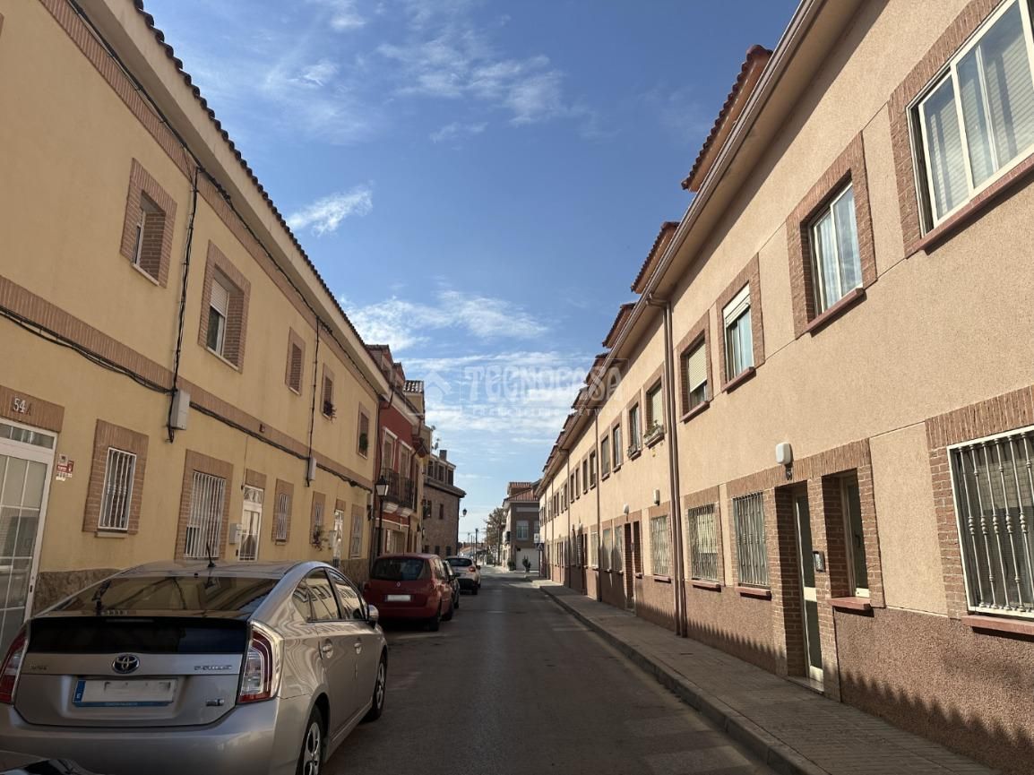 Exterior view of Flat for sale in Valdetorres de Jarama  with Air Conditioner, Heating and Parquet flooring