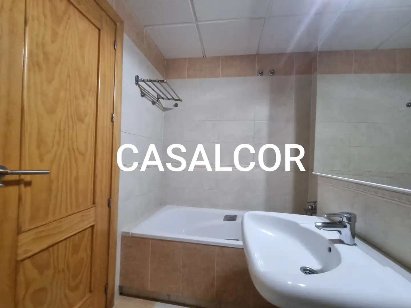 Bany de Dúplex en venda en Mairena del Alcor amb Aire condicionat i Terrassa