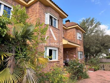 Villa zum Verkauf in Calle TURIA