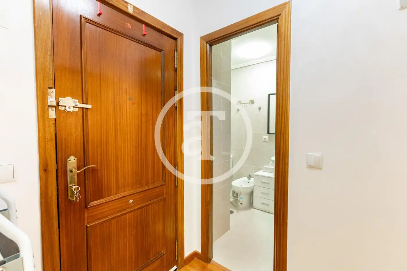 Appartamento con ascensore in affitto a Calle de la Reina, imagen 22