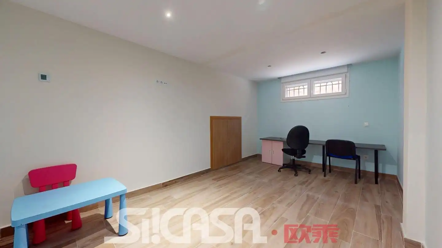 Semi-detached house with pool for sale in Parla Este, imagen 41