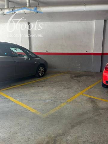 Garaje en Alquiler en Casc Antic