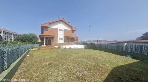 Foto 2 de Casa adosada en venda a N/a, El Berrón - La Carrera, Siero