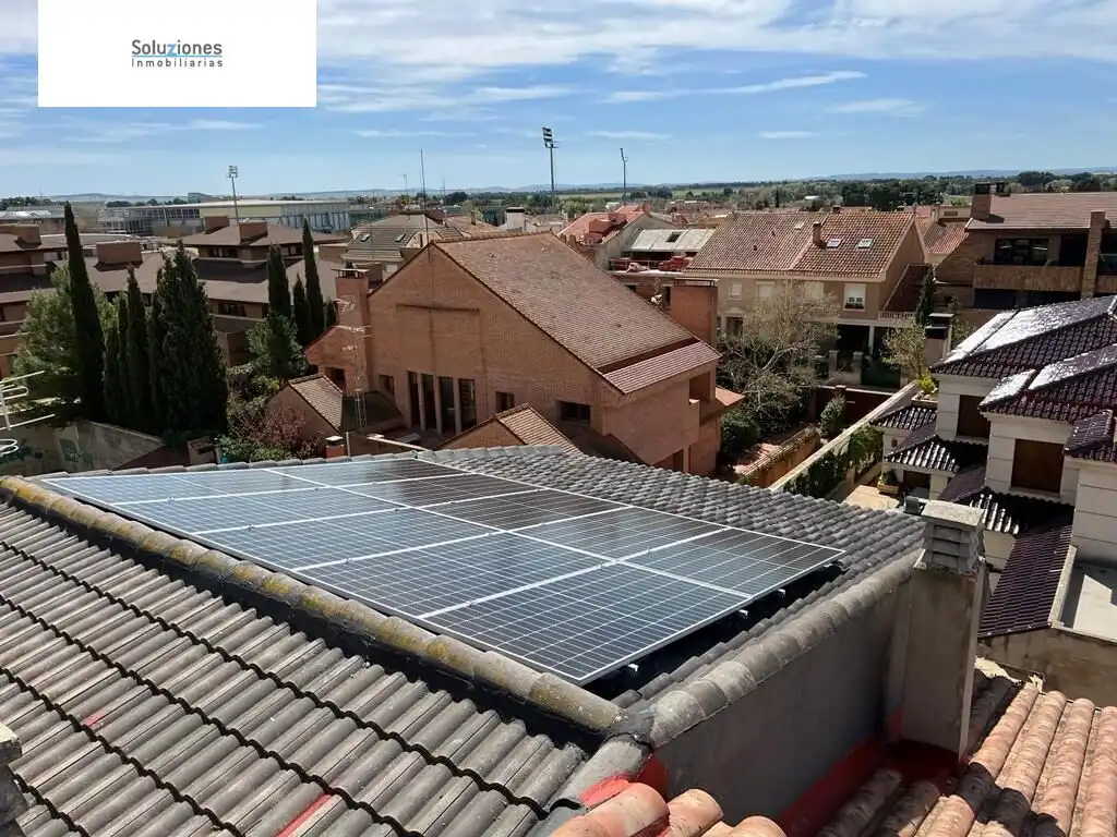 Vista exterior de Casa adosada en venta en Albacete con Aire acondicionado, Calefacción y Jardín privado