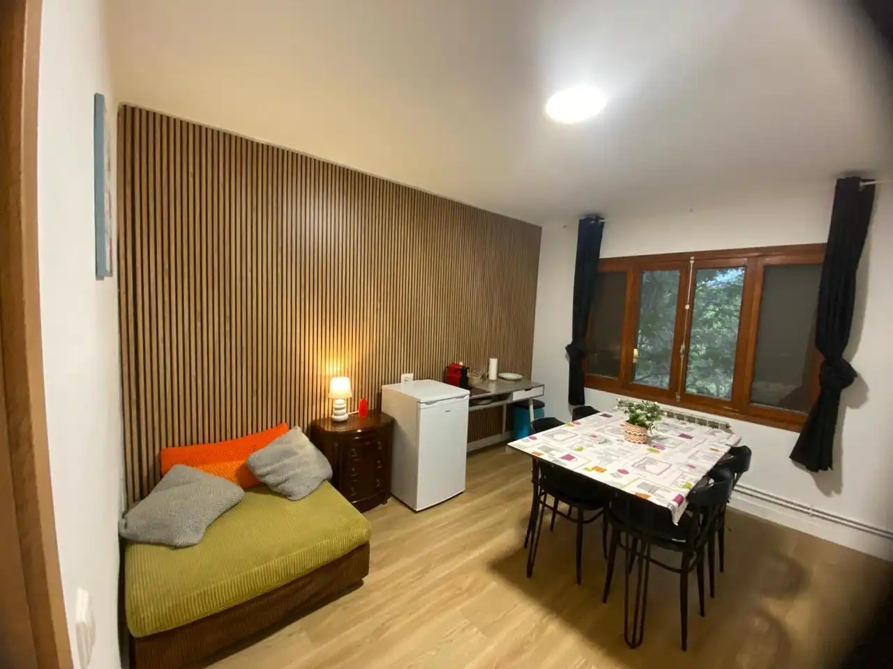 Sala d'estar de Casa o xalet en venda en Benicasim / Benicàssim amb Aire condicionat, Jardí privat i Terrassa