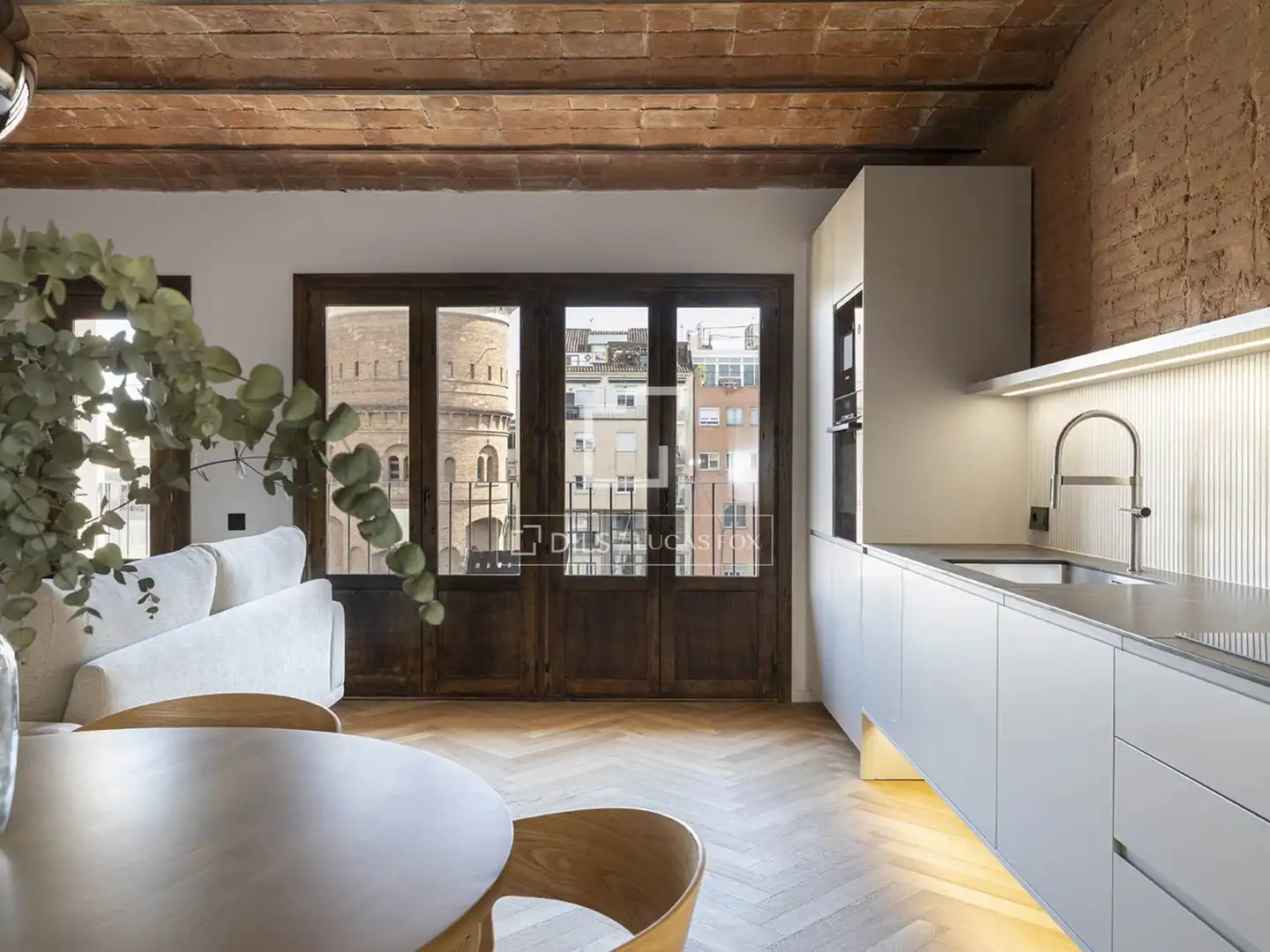 Kitchen of Flat for sale in Barcelona  with Air Conditioner, Heating and Parquet flooring