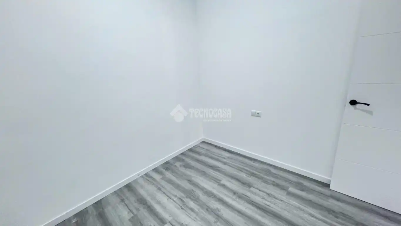 Piso en venta en Alcalá de Henares con Aire acondicionado