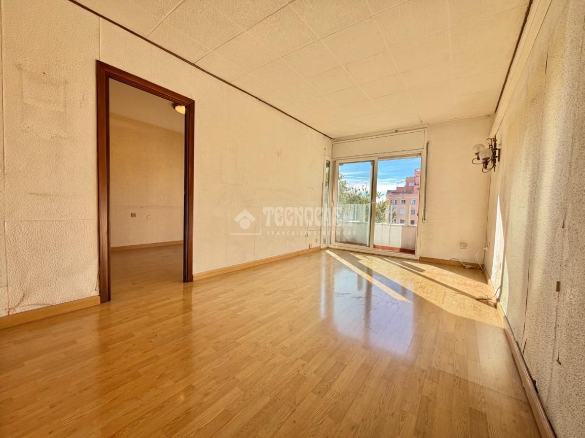 Sala d'estar de Pis en venda en  Barcelona Capital amb Aire condicionat, Calefacció i Parquet