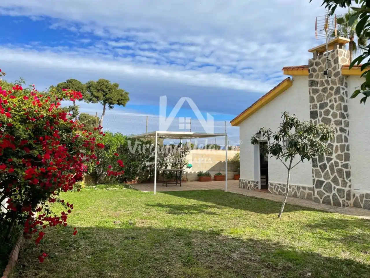 Casa o xalet de lloguer a Calle GIRASOLES, Benajarafe