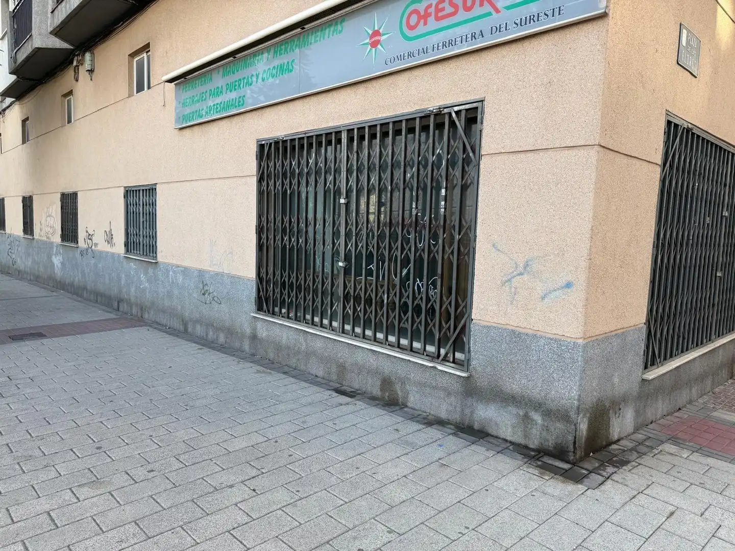 Local comercial en venta en Calle de las Flores 8, imagen 5