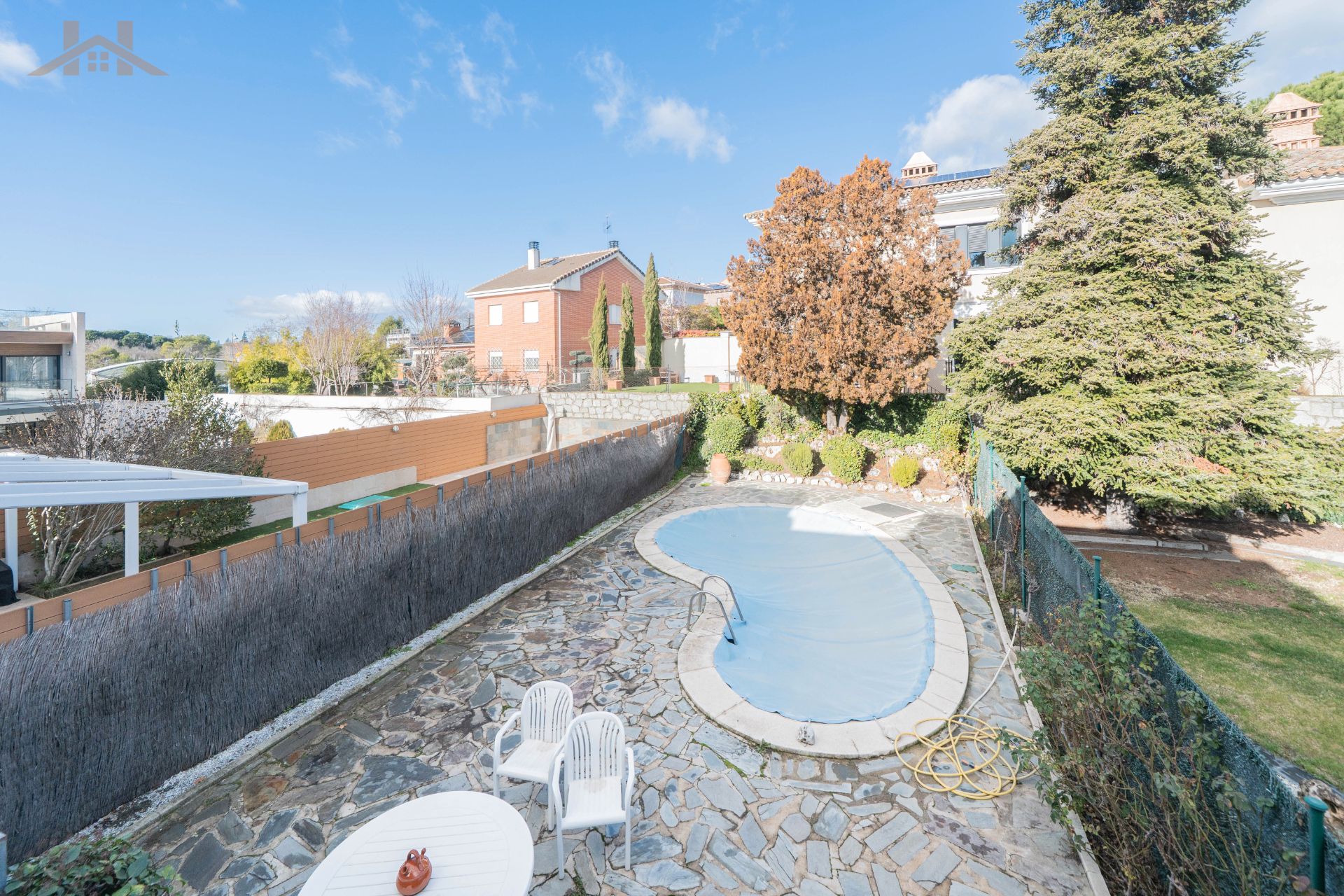 Swimming pool of House or chalet for sale in Pozuelo de Alarcón  with Air Conditioner, Heating and Private garden