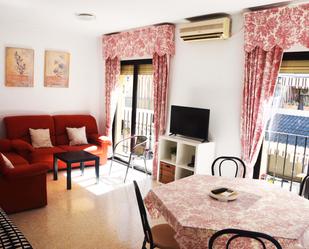 Sala d'estar de Apartament en venda en Fuengirola amb Aire condicionat, Calefacció i Moblat