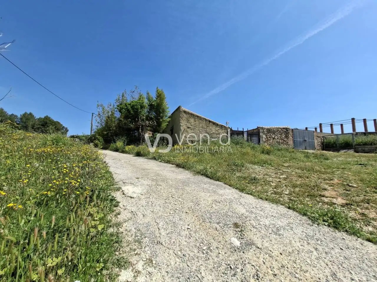 Country house zum Verkauf in Enguera mit Klimaanlage, Heizung und Privatgarten