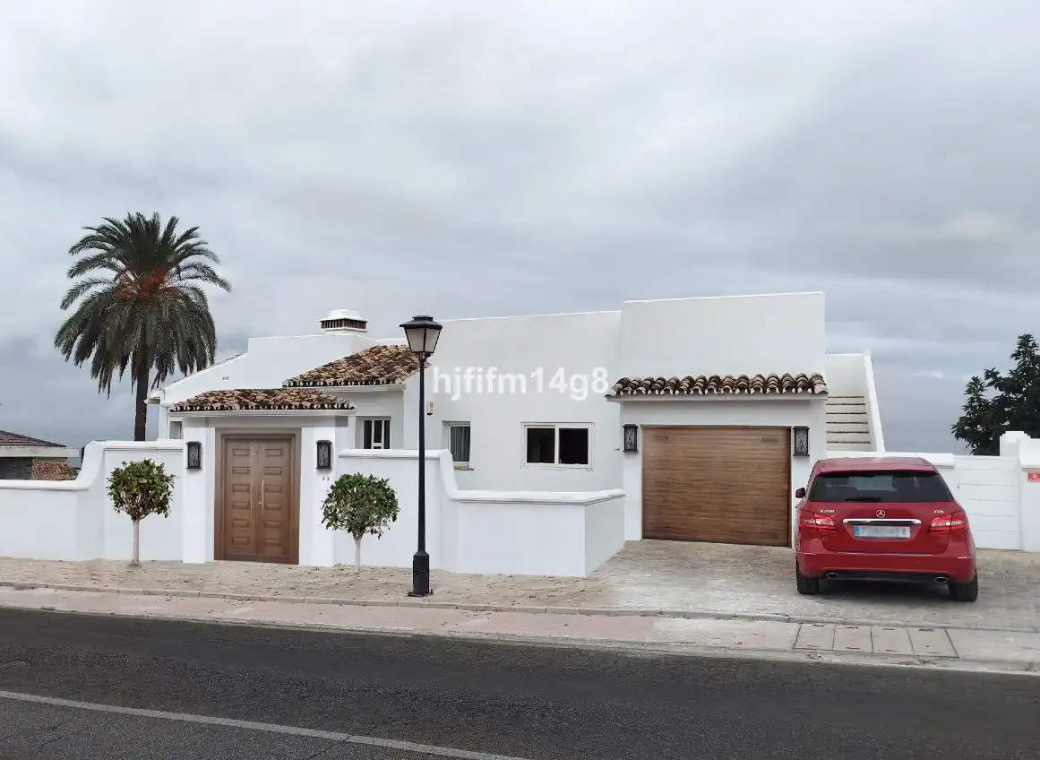 Adossat en venda a Nueva Andalucía, imagen 2