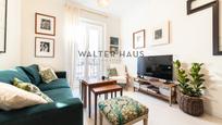 Living room of Flat for sale in  Madrid Capital  with Air Conditioner, Heating and Furnished