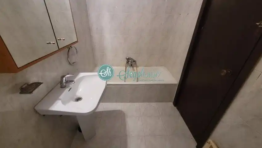 Baño de Piso en venta en Segovia con Calefacción, Parquet y Terraza