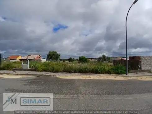 Residential zum Verkauf in Argés