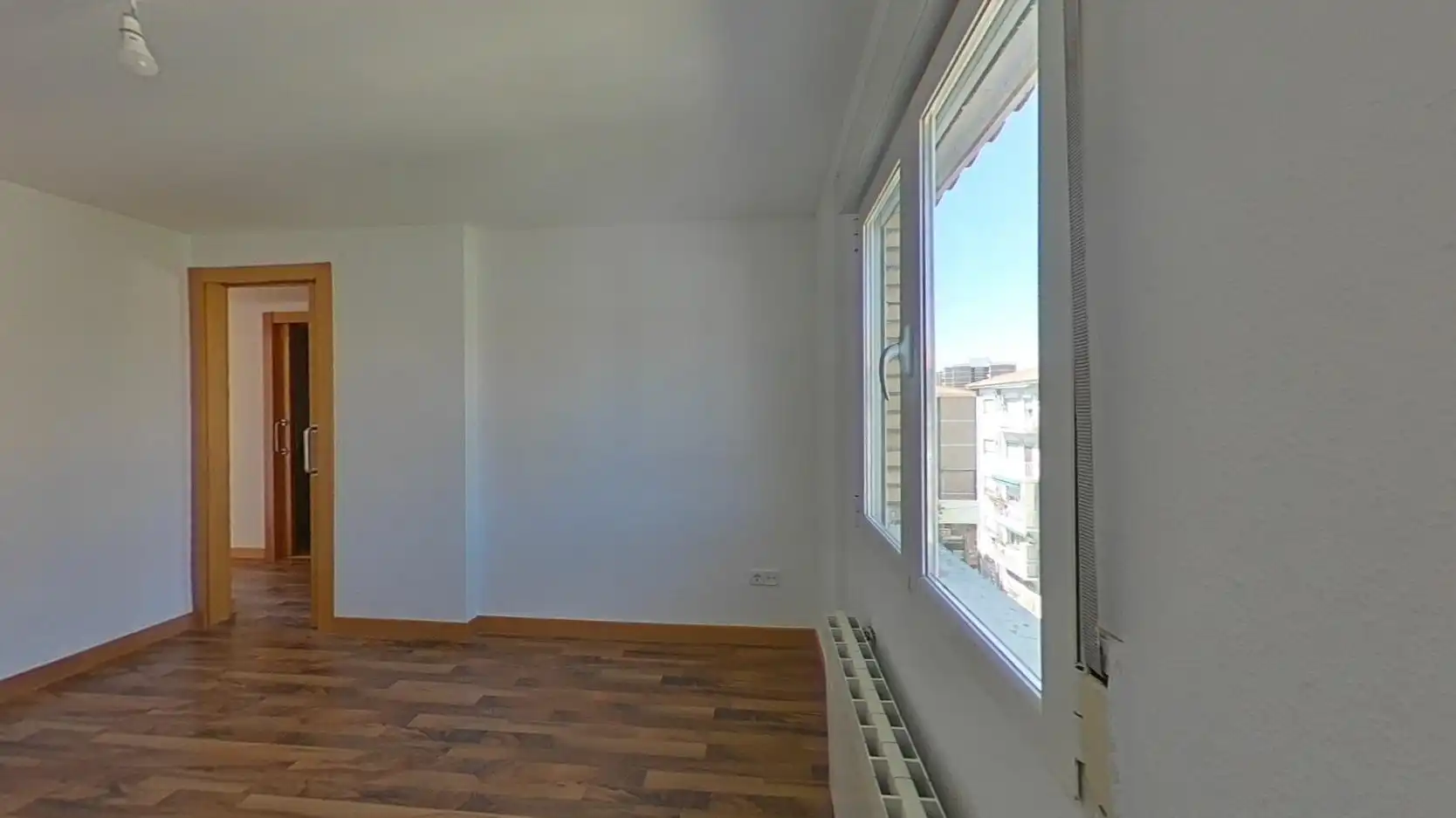 Habitación de Piso en venta en Zaragoza con Calefacción, Parquet y Horno