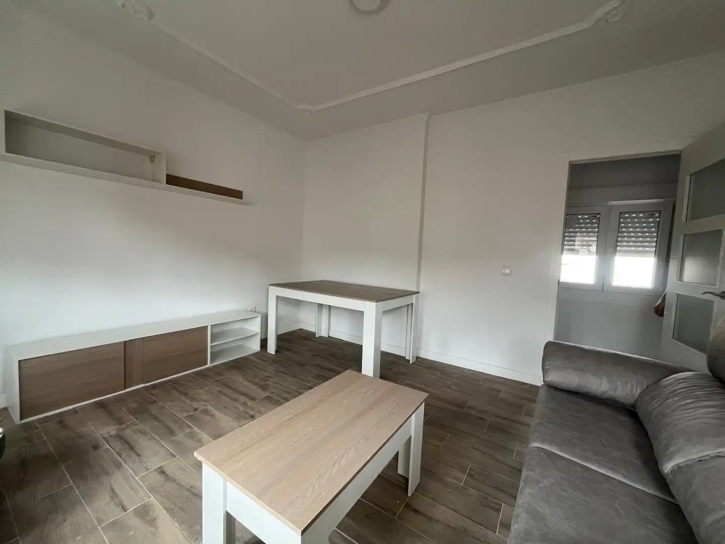 Living room of Flat for sale in Tomelloso  with Air Conditioner, Furnished and Balcony